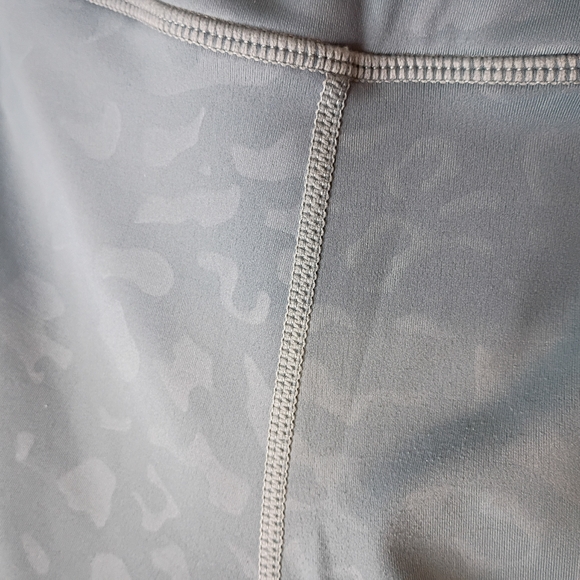 Urban Daizy Ankle Legging Leopard Blueish Gray Women's M Workout Pocket Stretch - Picture 5 of 7